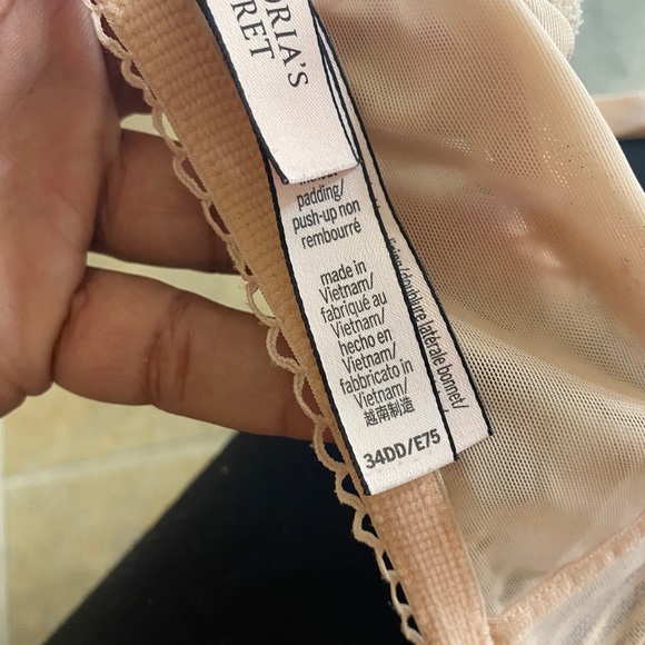 Victoria secret lined push up bra 34DD - Picture 5 of 6